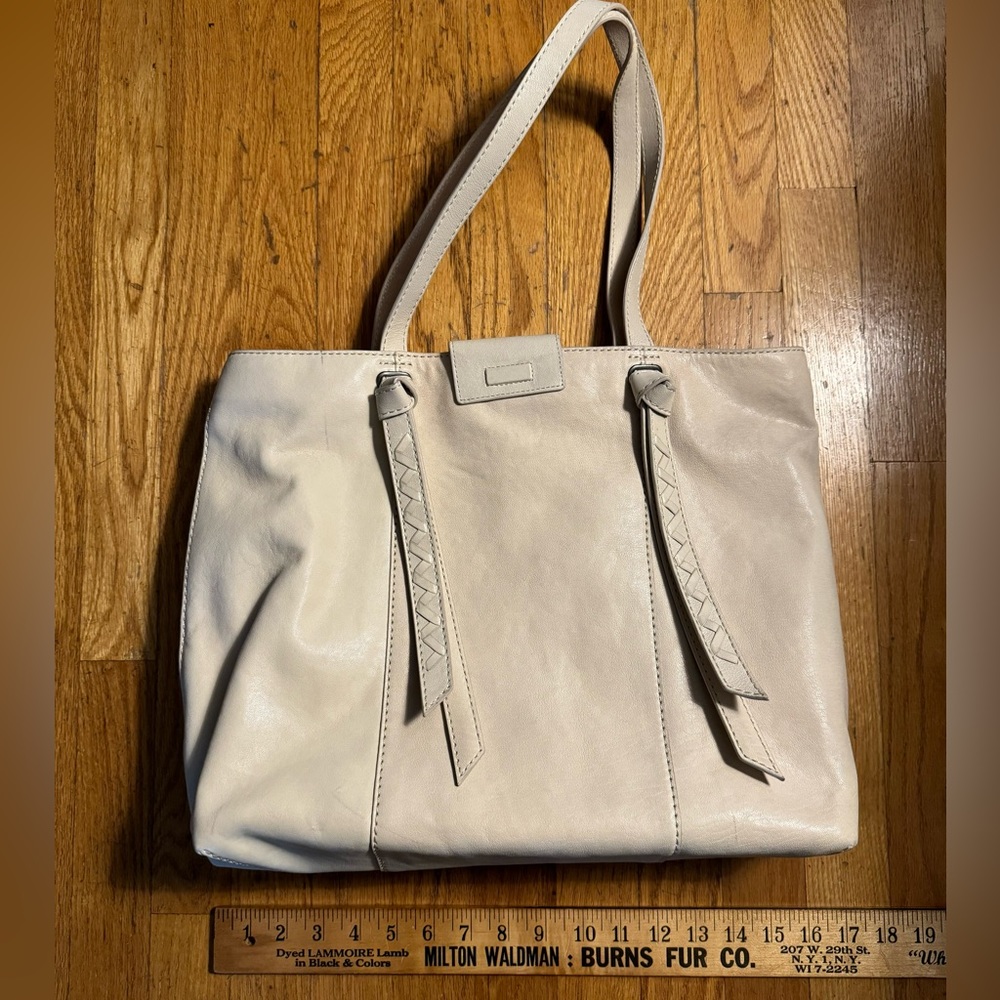 Frye & Co. cream leather tote
